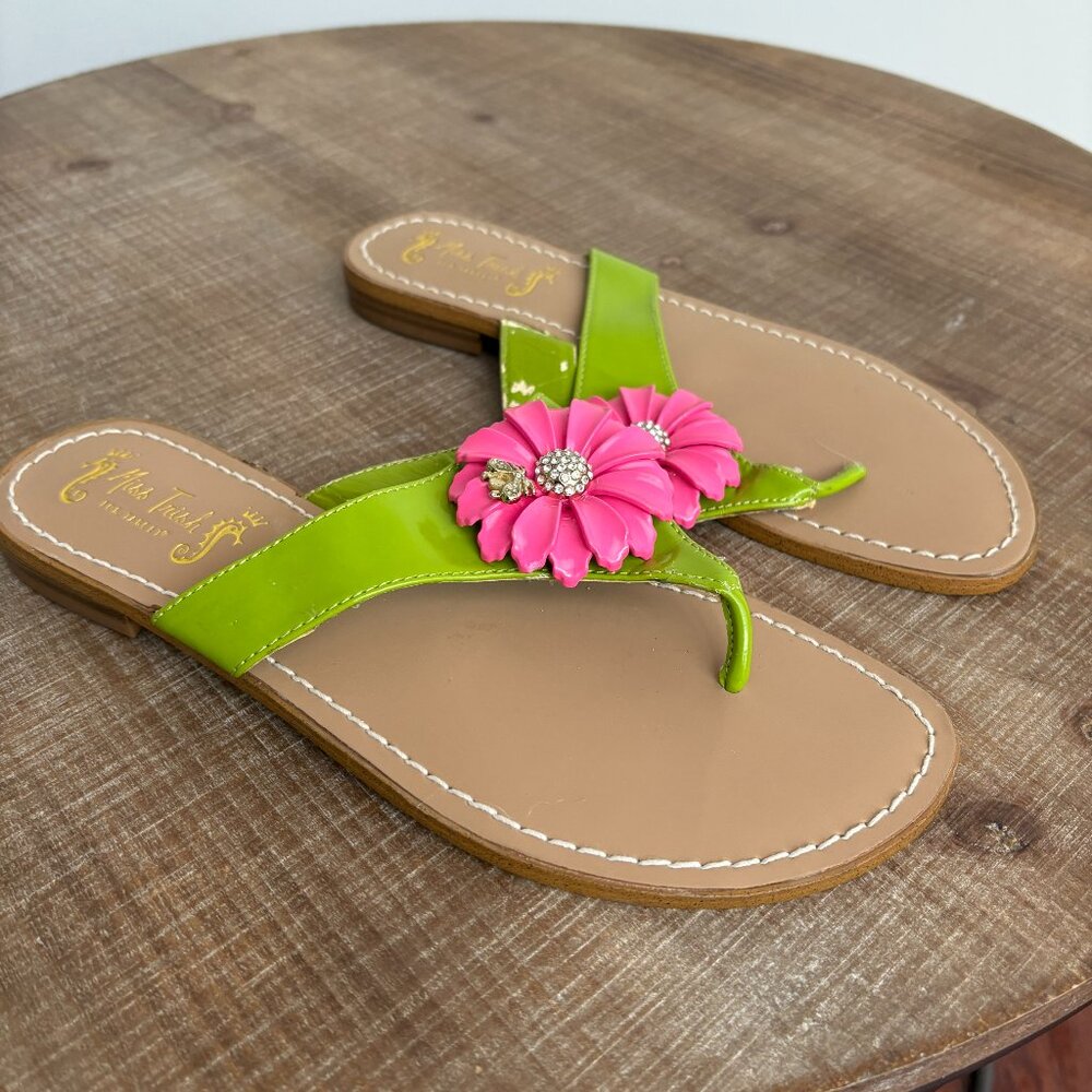 Miss Trish for Target Women's Size 8 Patent Leather Thong Sandals Flower Detail